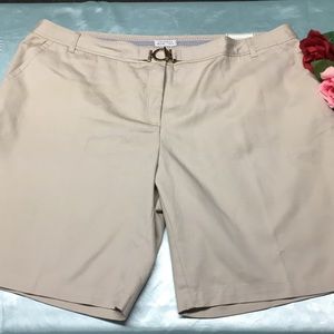 Charter club women’s khaki shorts size 24 W new